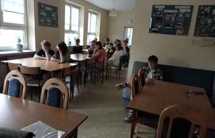 uczniowie podczas warsztatów