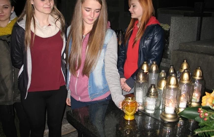 Cmentarz 2014 3