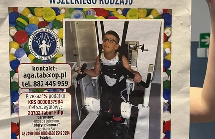 plakat informujący o zbieraniu nakrętek