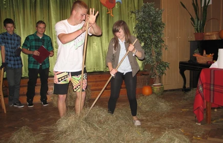 Otrzęsiny 9